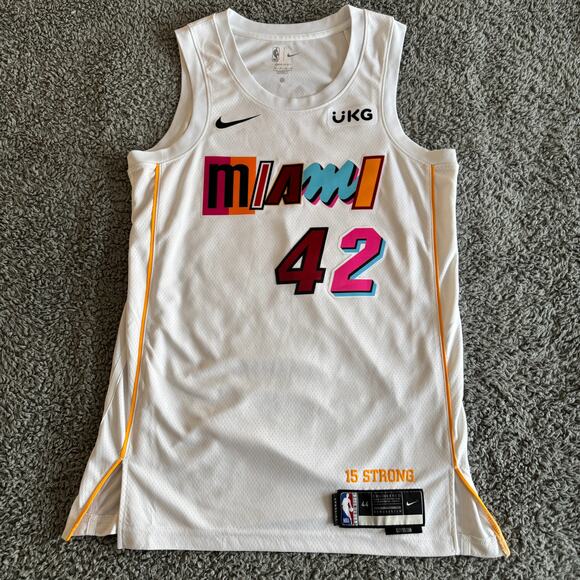 Nike Authentic Kevin Love NBA 2023 Miami Heat City Edition Swingman Jersey M 44 - Picture 1 of 10